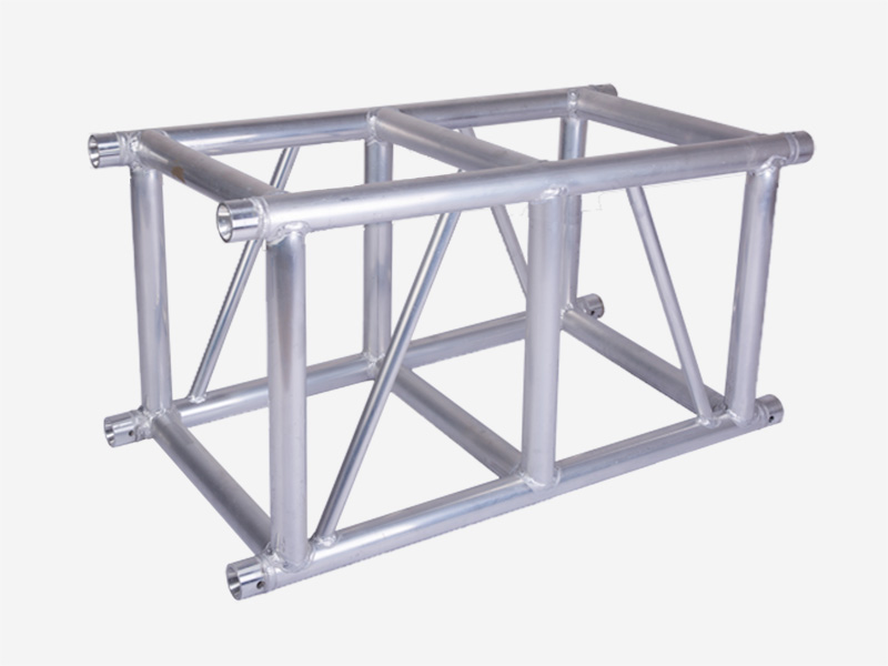 Square Truss S520